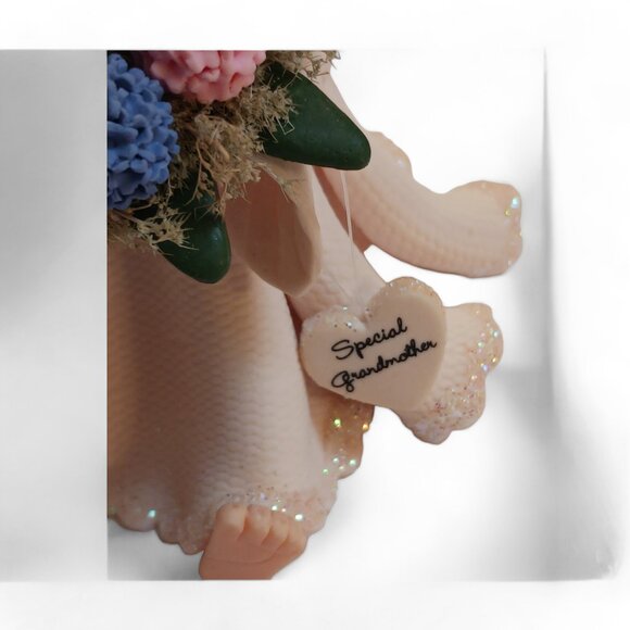 Rare Kneeded Angel "Grandmother" Barefoot Collection Figurine By Carol G… - Picture 7 of 13